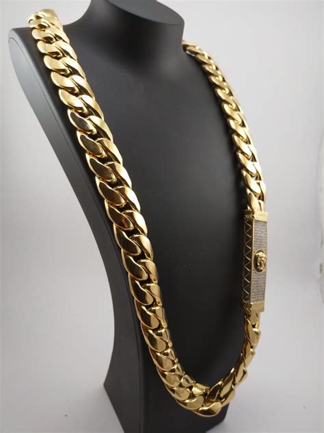 cadena de oro versace hombre